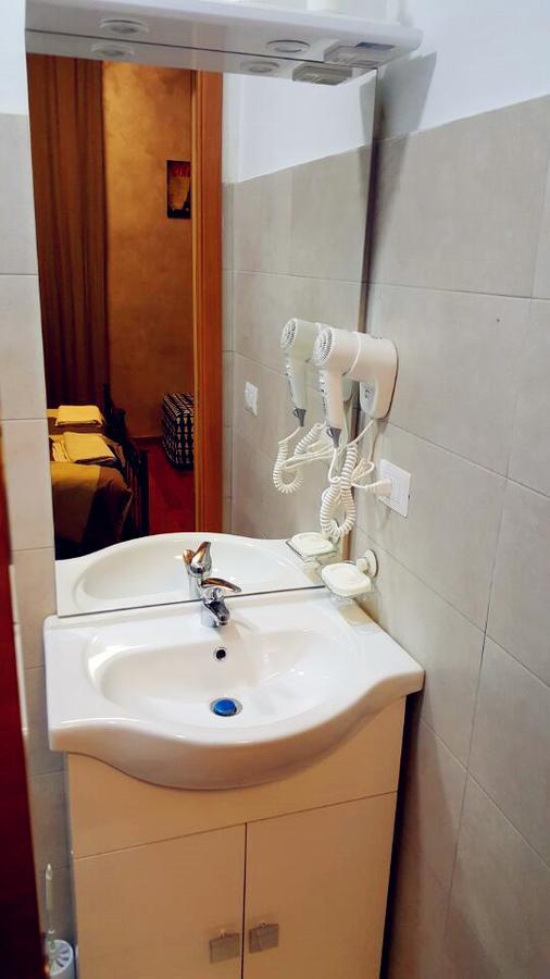 Rome Napoleone Rooms Εξωτερικό φωτογραφία