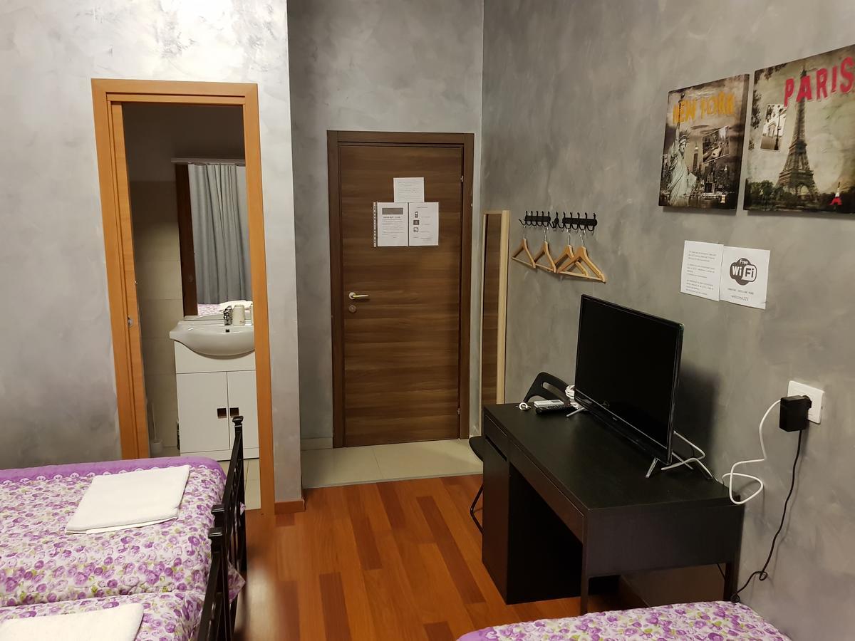 Rome Napoleone Rooms Εξωτερικό φωτογραφία