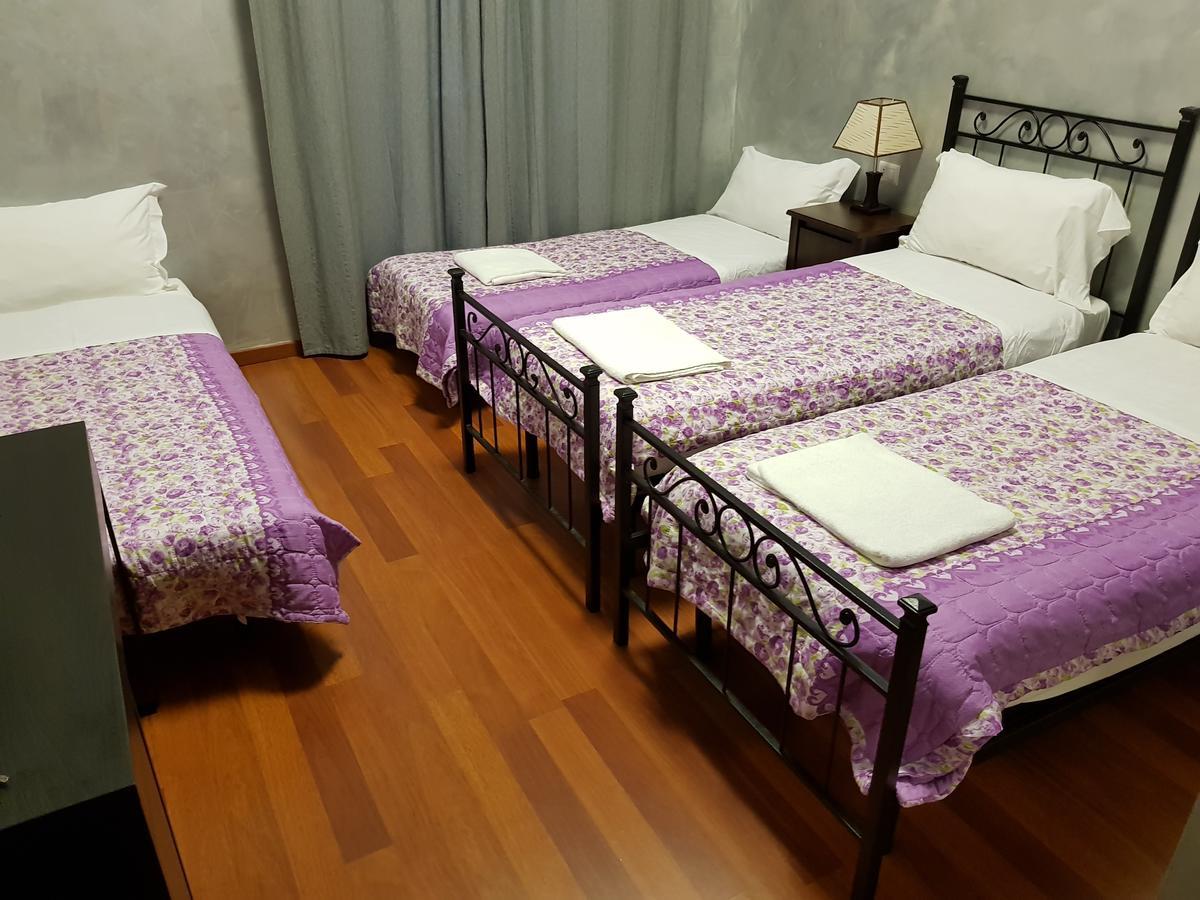 Rome Napoleone Rooms Εξωτερικό φωτογραφία